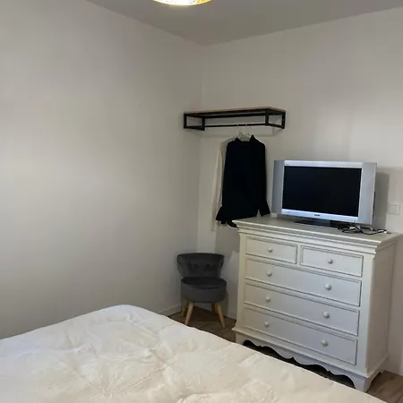 2 30 Metres De La Bed & Breakfast *